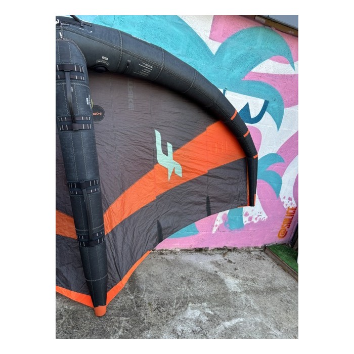 F-ONE Strike V4 5.5m&sup2; - Occasion