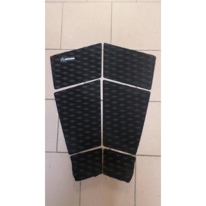 taille pads Massive apparel