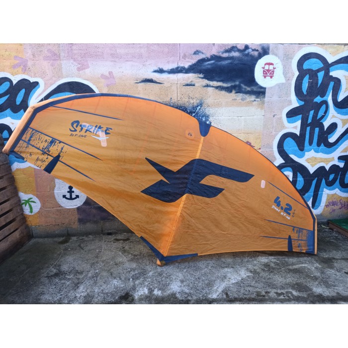F-One Strike 4.2m&sup2; Occasion