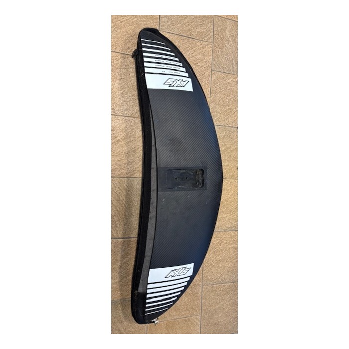 AXIS Frontwing 1852cm&sup2; Occasion