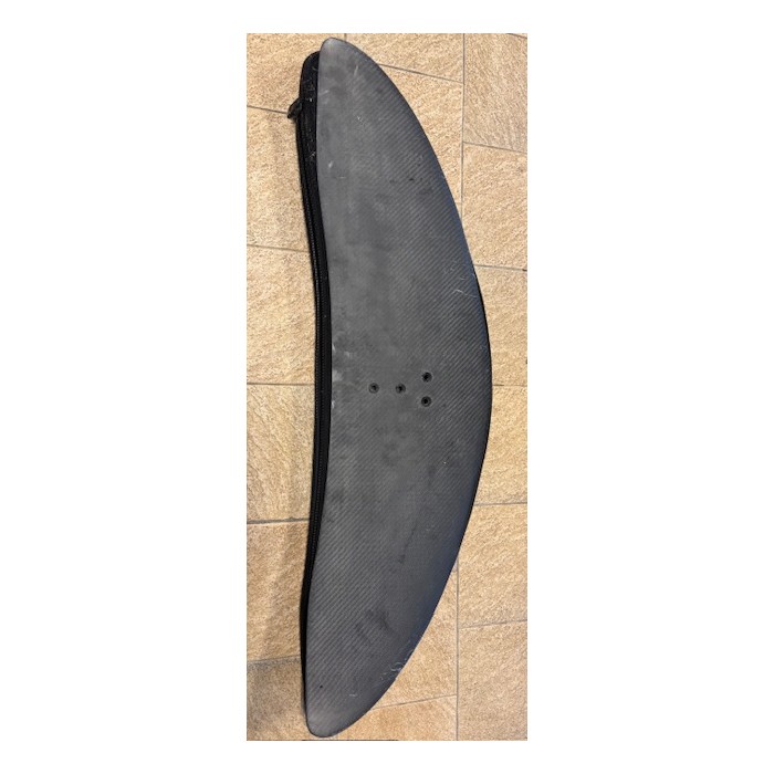 AXIS Frontwing 1852cm&sup2; Occasion